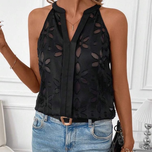New Elegant Black Sleeveless Top - Picture 2 of 4